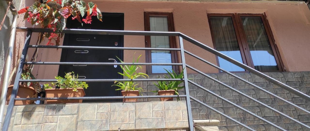Family Apartament Apartment Tbilisi Exterior photo