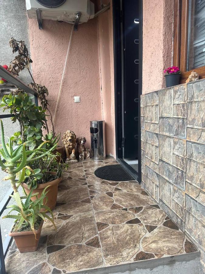 Family Apartament Apartment Tbilisi Exterior photo